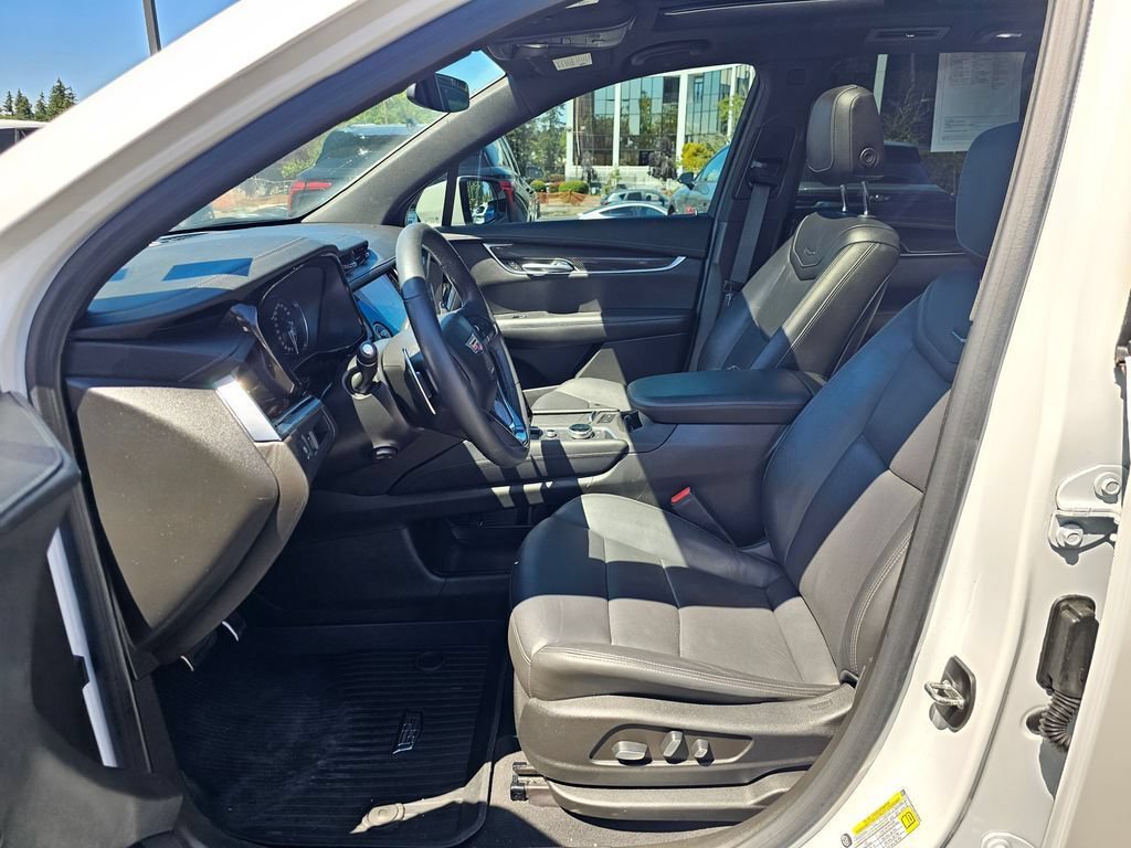 Used 2022 Cadillac XT6 Sport AWD/4WD image 24