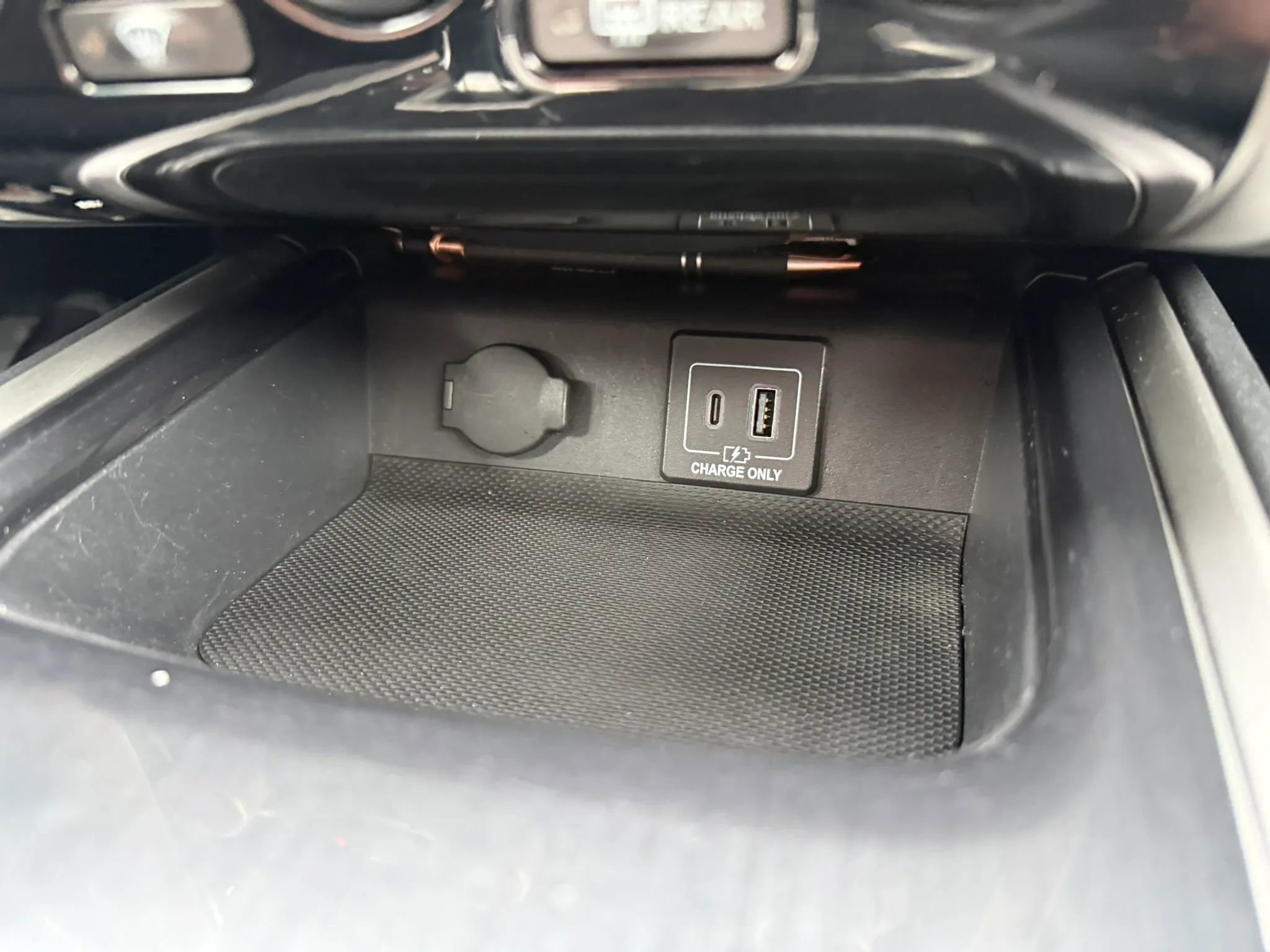 Used 2019 Nissan Pathfinder SV AWD/4WD image 21