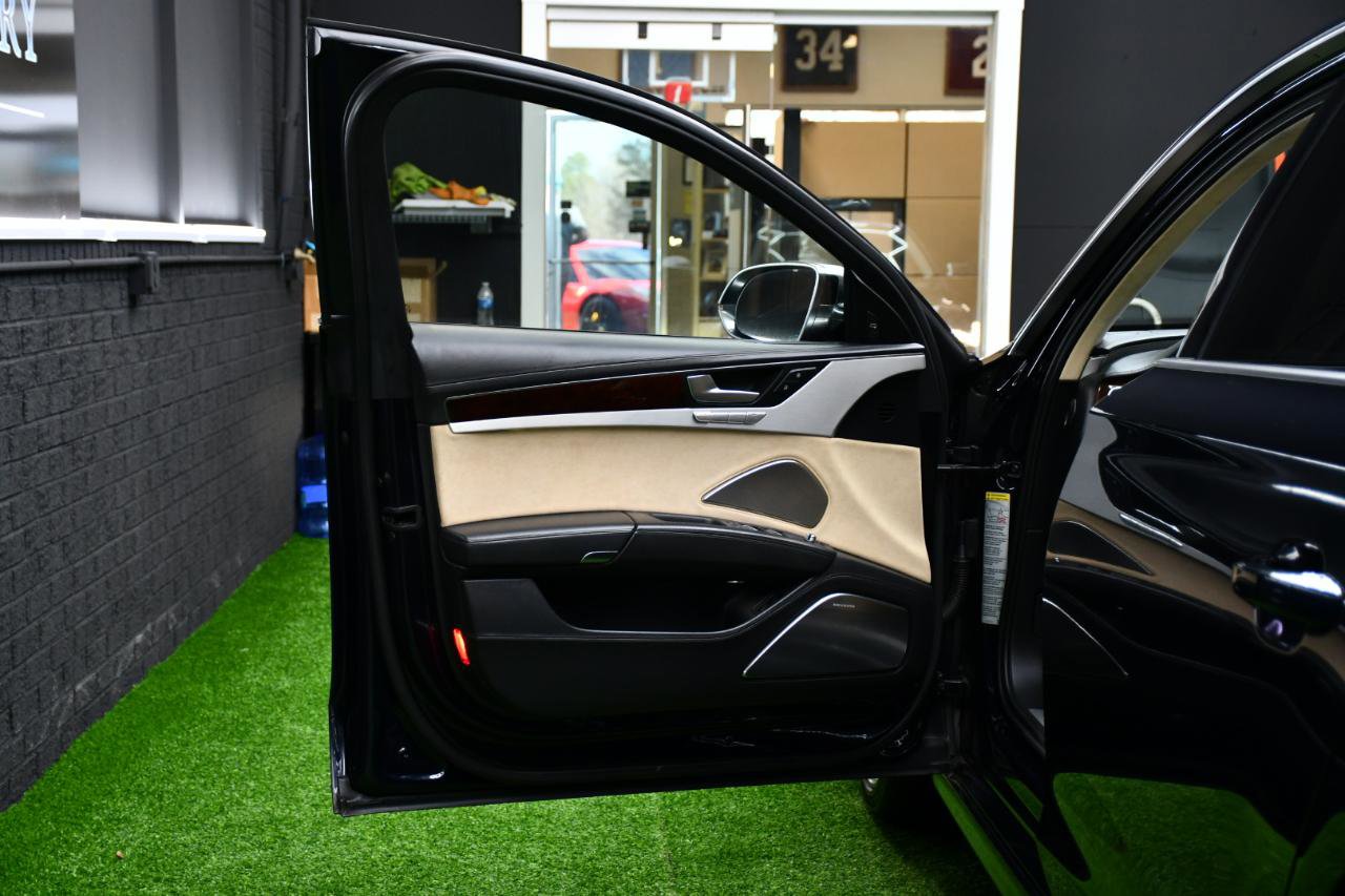 Used 2013 Audi S8 AWD/4WD image 15