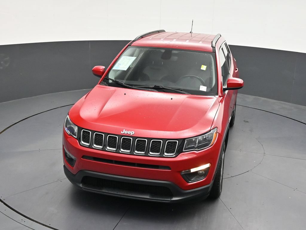 Used 2018 Jeep Compass Latitude FWD image 22