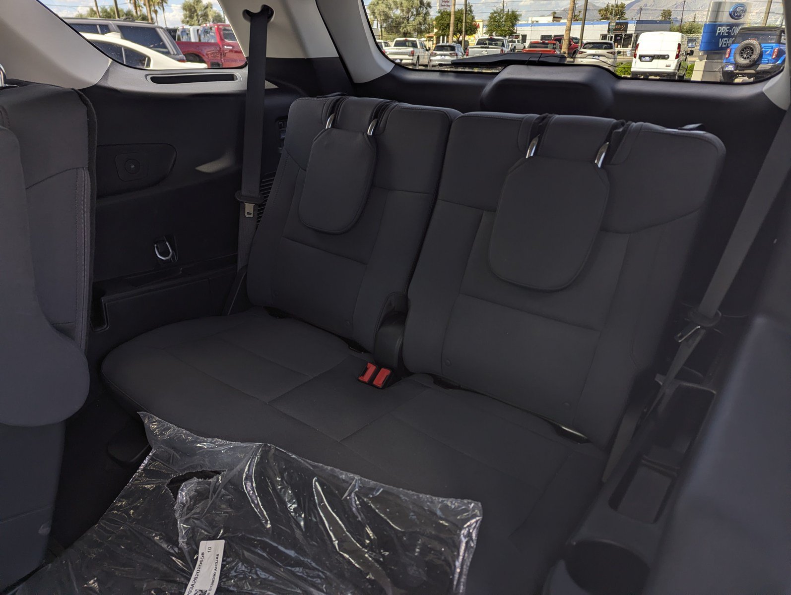 Certified 2025 Ford Explorer Active RWD image 9