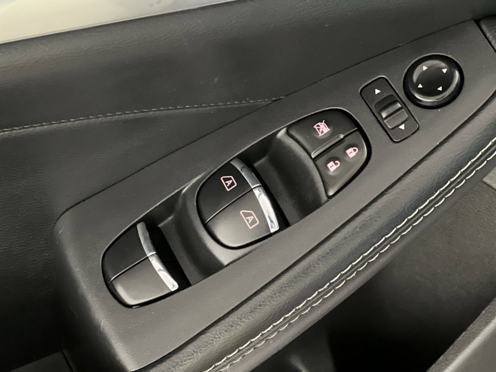 Used 2023 Nissan Maxima SV w/ Floor Mat Group image 13