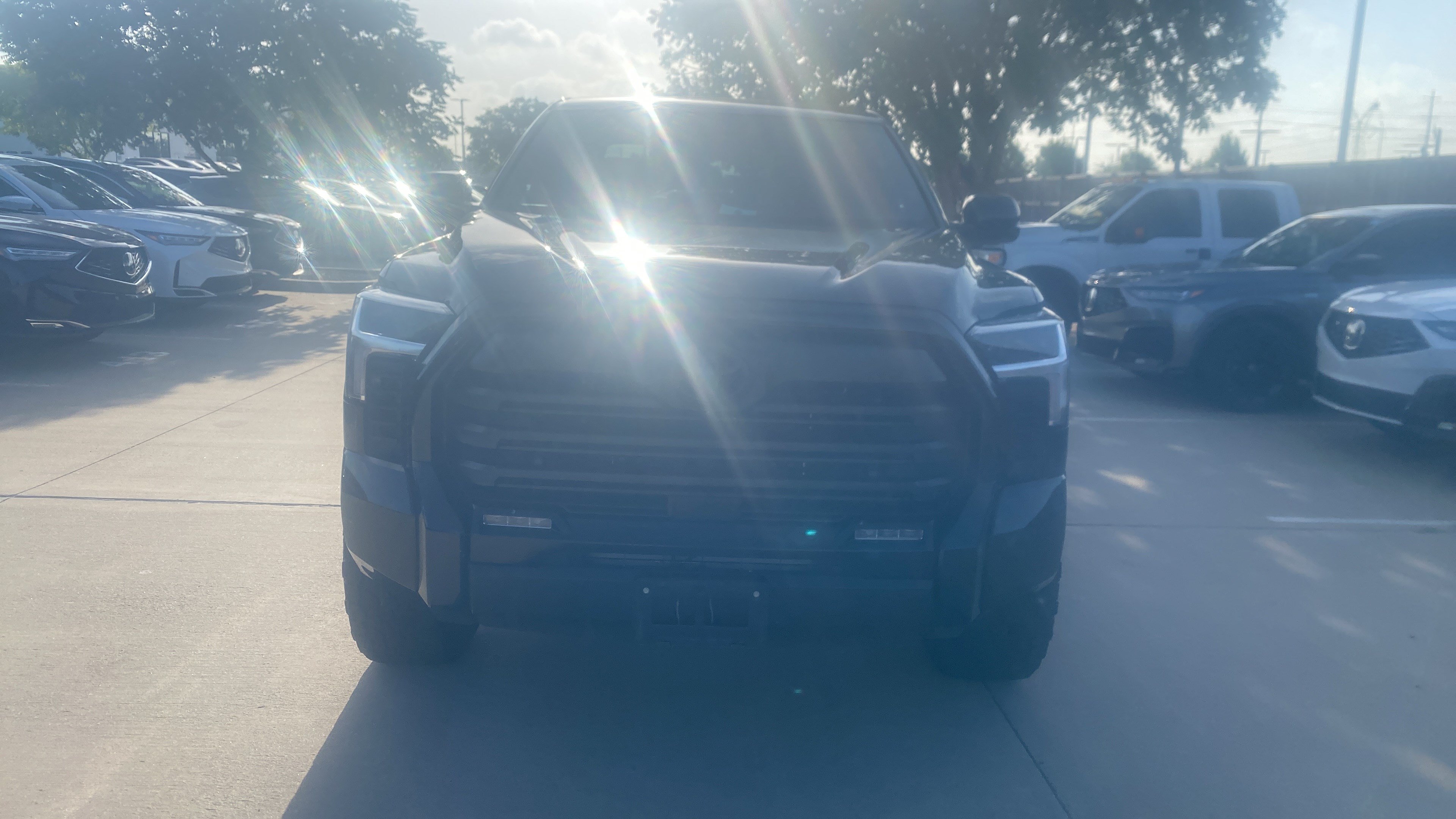 Used 2026 Toyota Tundra Limited AWD/4WD image 9
