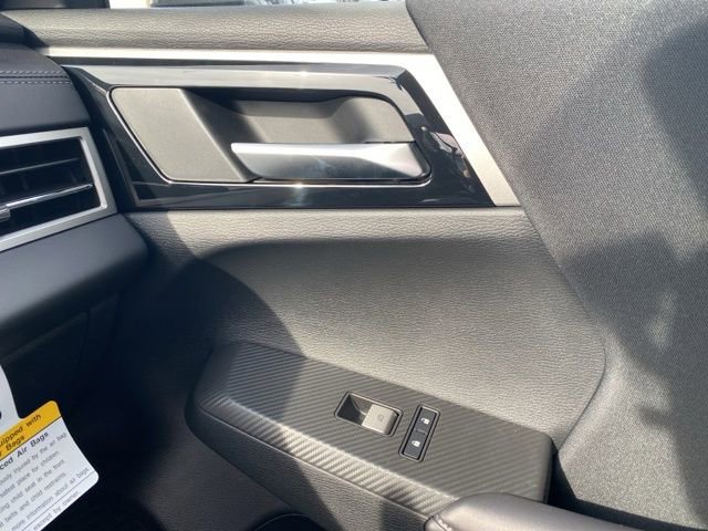 New 2025 Mitsubishi Outlander ES image 30