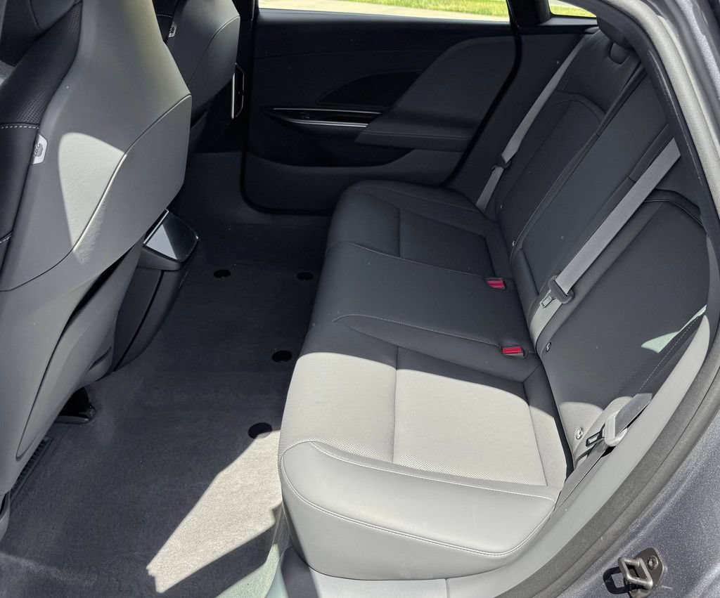 Used 2024 Lucid Air Touring AWD/4WD image 26