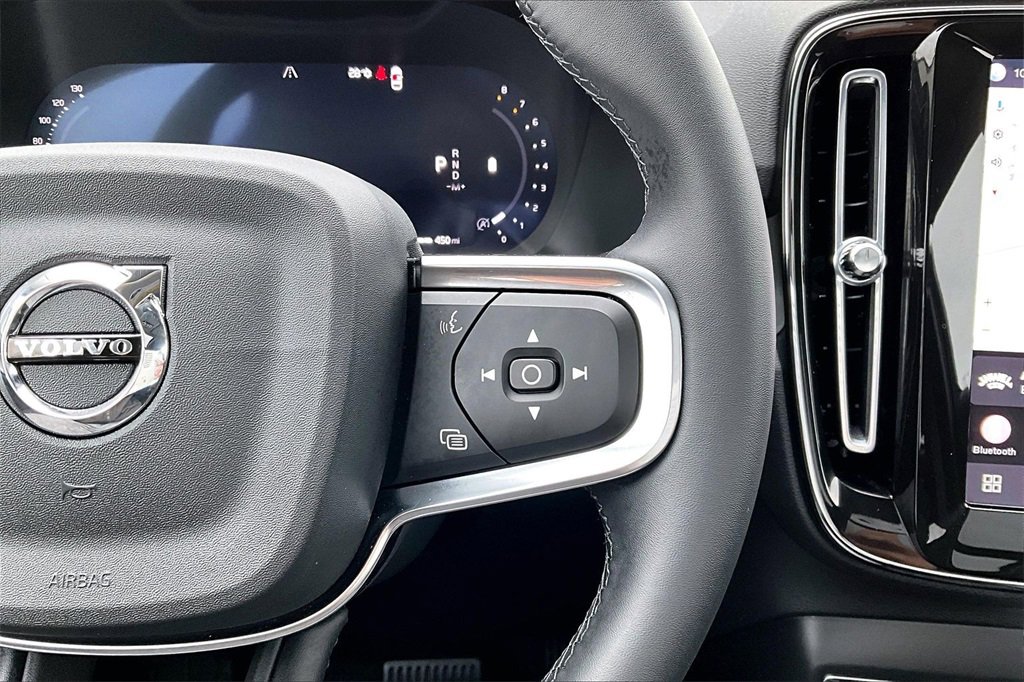 Certified 2026 Volvo XC40 B5 Core w/ Climate Package image 12