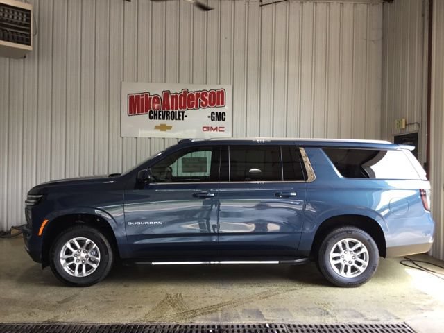 New 2026 Chevrolet Suburban LT w/ Comfort Package AWD/4WD image 2