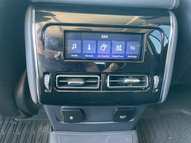 Used 2025 Lincoln Aviator Reserve w/ Equipment Group 201A AWD/4WD image 19