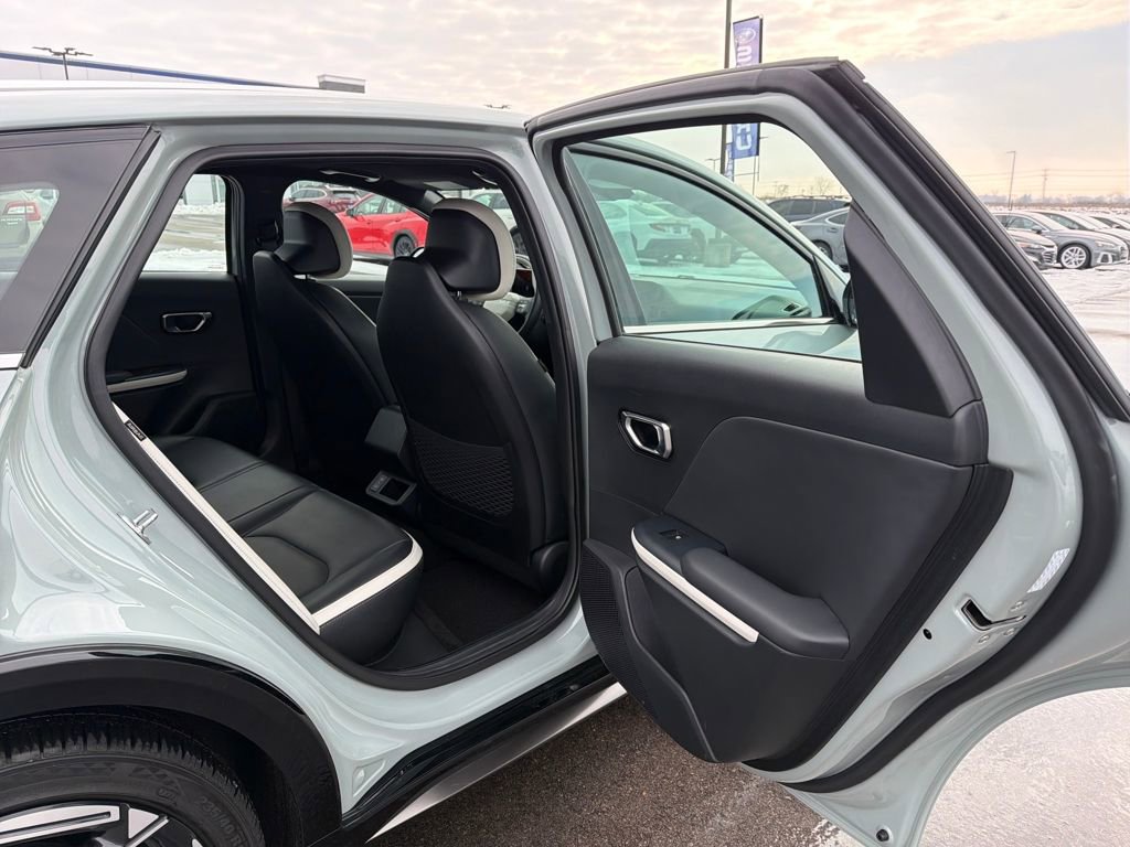 Used 2025 Kia K4 GT-Line w/ GT-Line Premium Package image 28