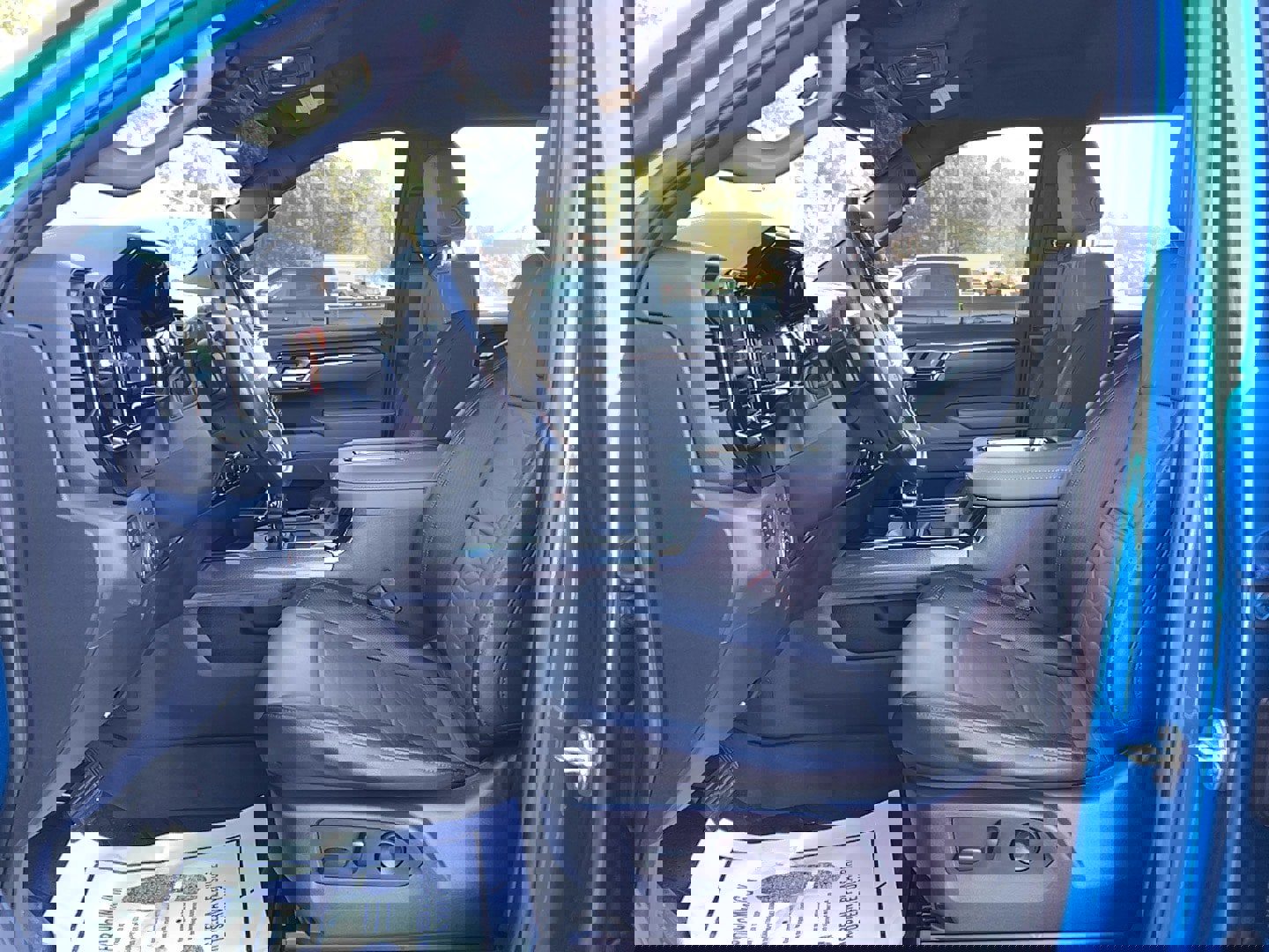 Used 2022 Chevrolet Silverado 1500 ZR2 image 12