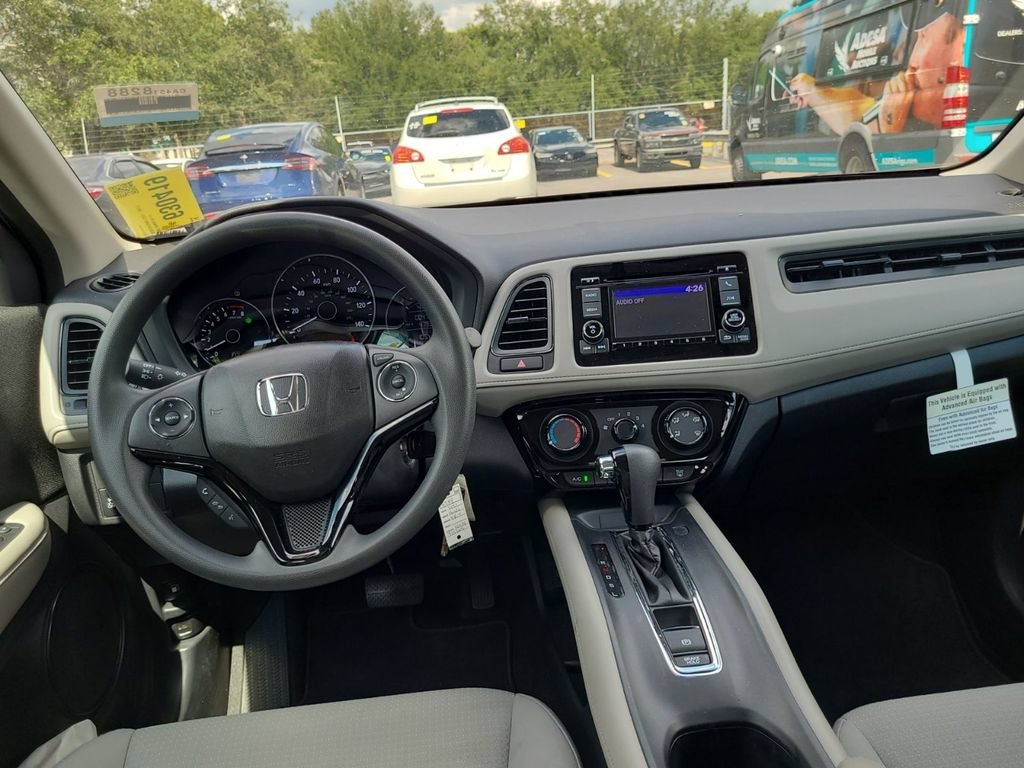 Used 2021 Honda HR-V LX image 9