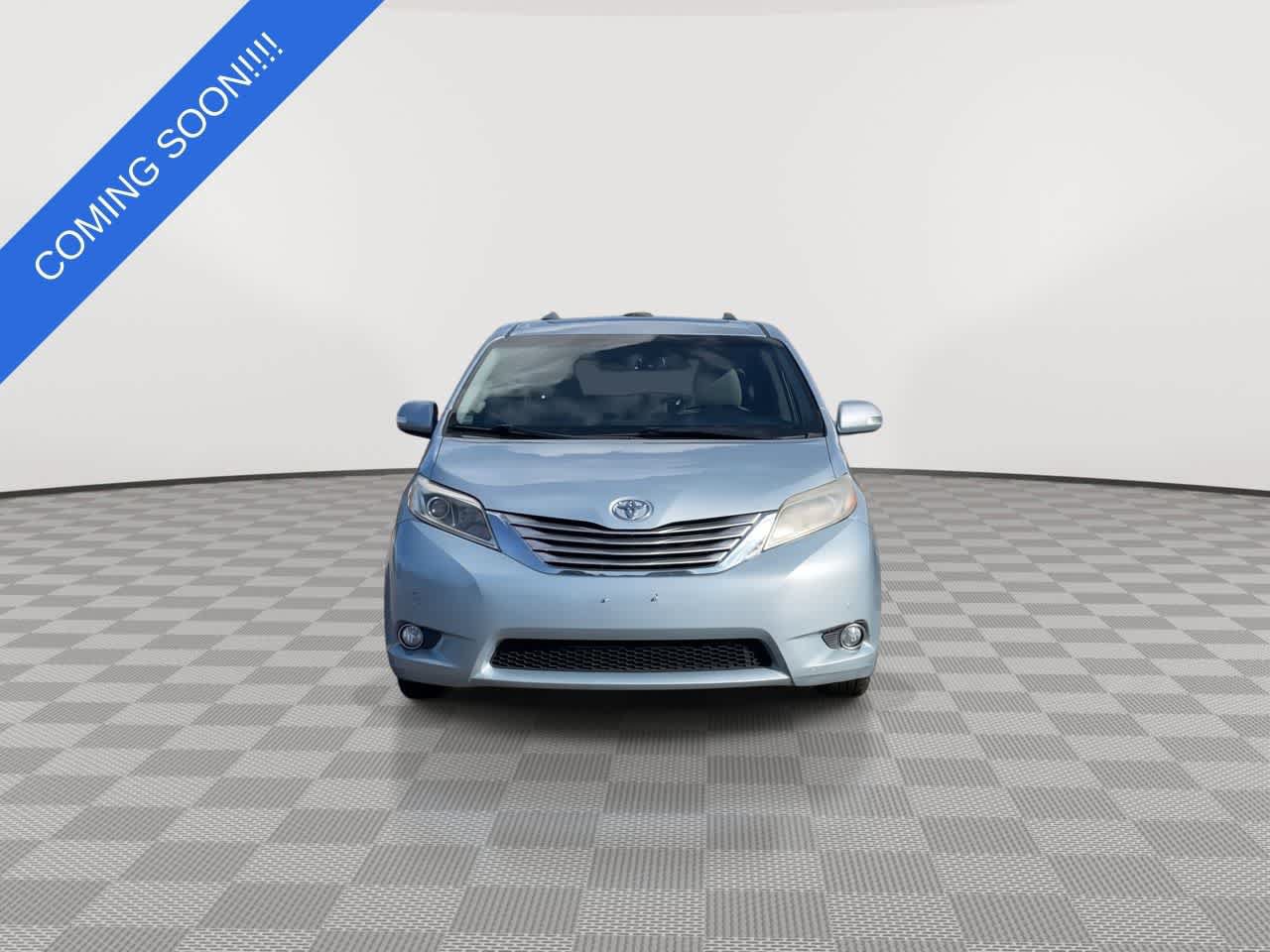 Used 2015 Toyota Sienna Limited Premium FWD image 3