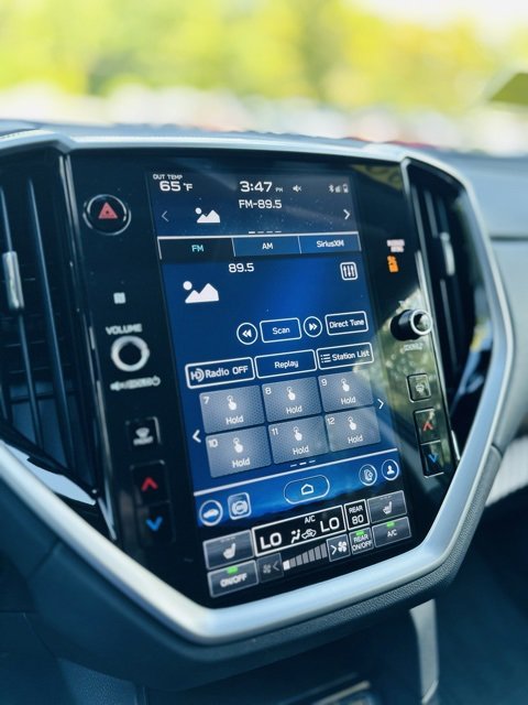 Used 2024 Subaru Ascent Premium w/ Convenience Package image 11