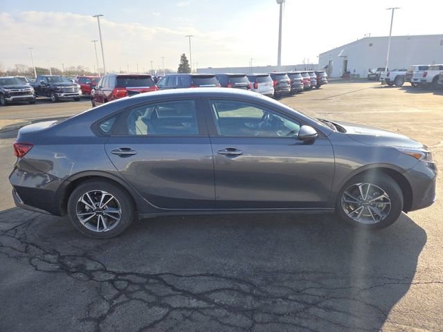Used 2023 Kia Forte LXS image 13