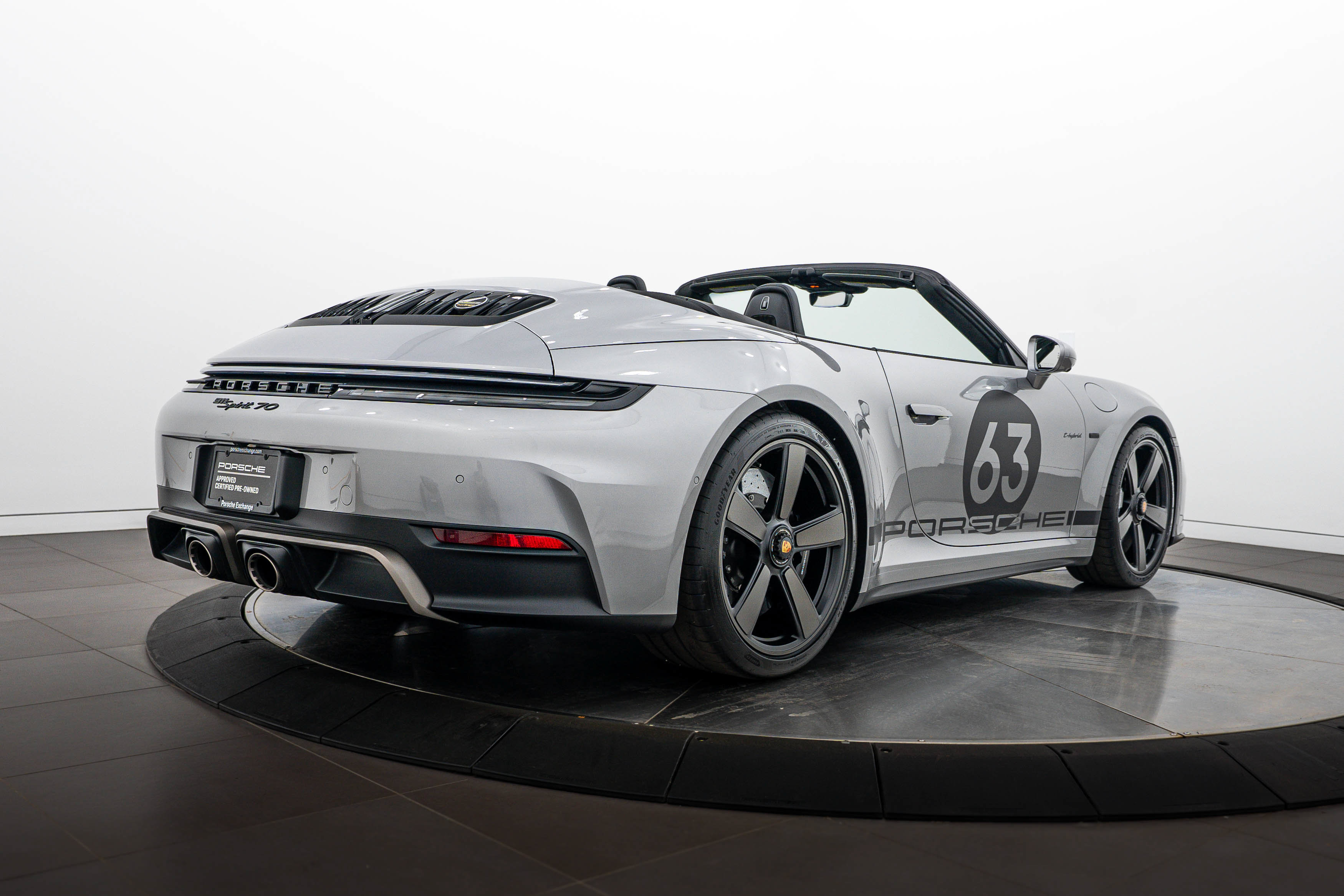 Certified 2026 Porsche 911 GTS RWD image 7