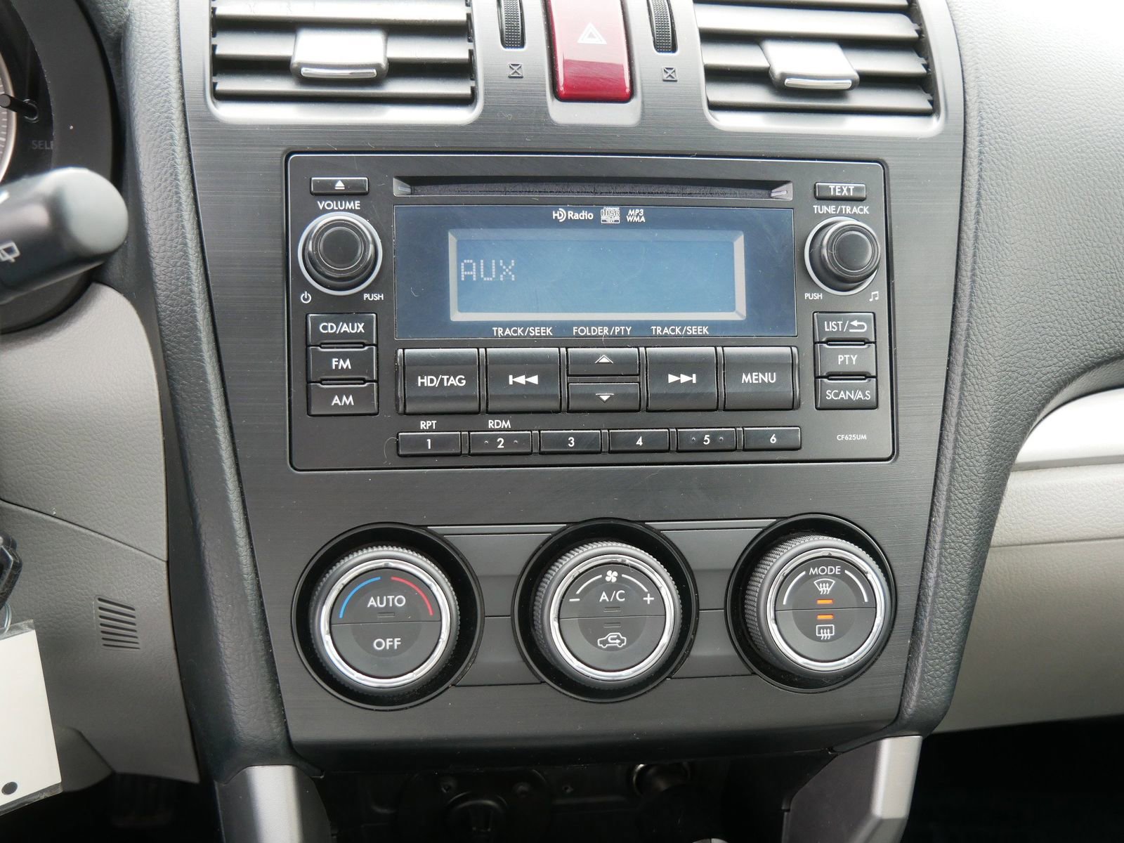 Used 2015 Subaru Forester 2.5i Limited w/ Popular Package #2 image 19