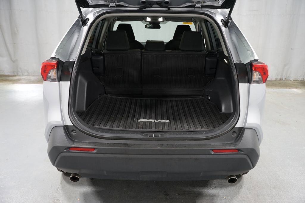 Certified 2025 Toyota RAV4 LE AWD/4WD image 32