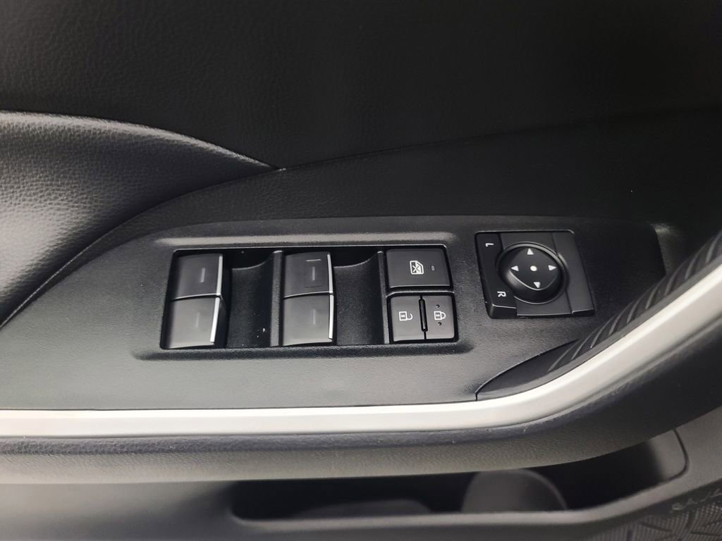 Used 2025 Toyota RAV4 XLE image 24