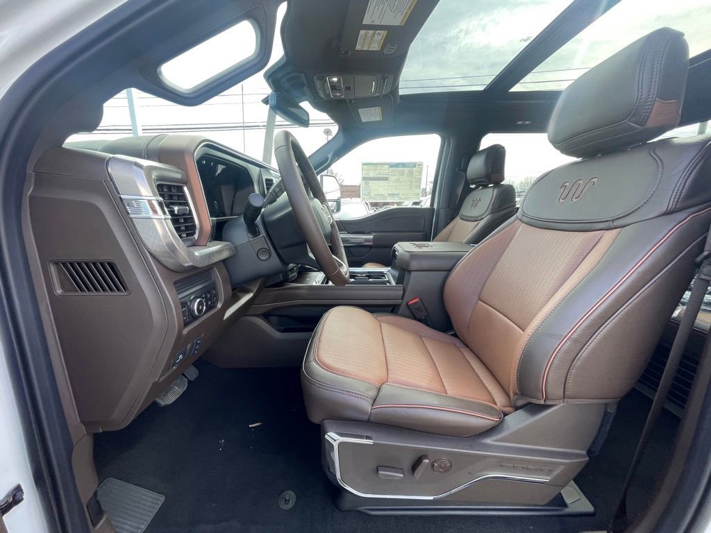 New 2025 Ford F350 King Ranch w/ Chrome Package image 20