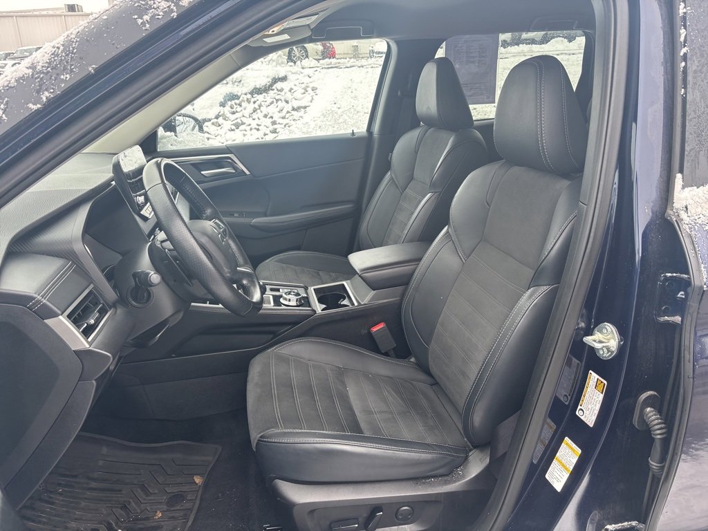 Used 2024 Mitsubishi Outlander SE image 7