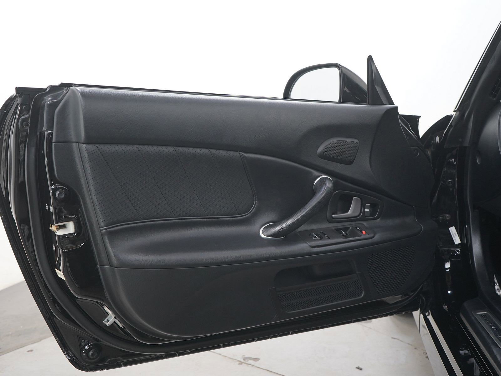 Used 2006 Honda S2000 image 13