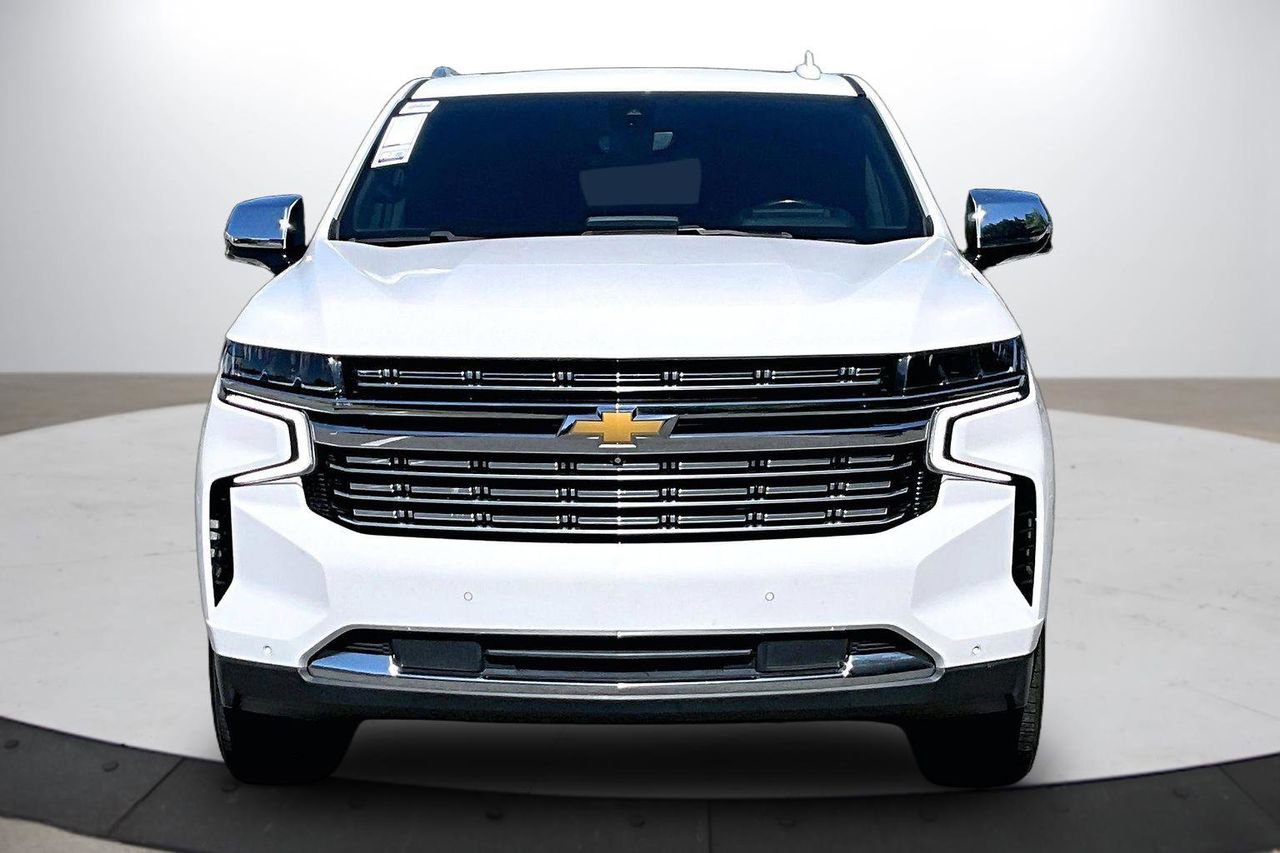 Used 2021 Chevrolet Tahoe Premier w/ Premium Package AWD/4WD image 3