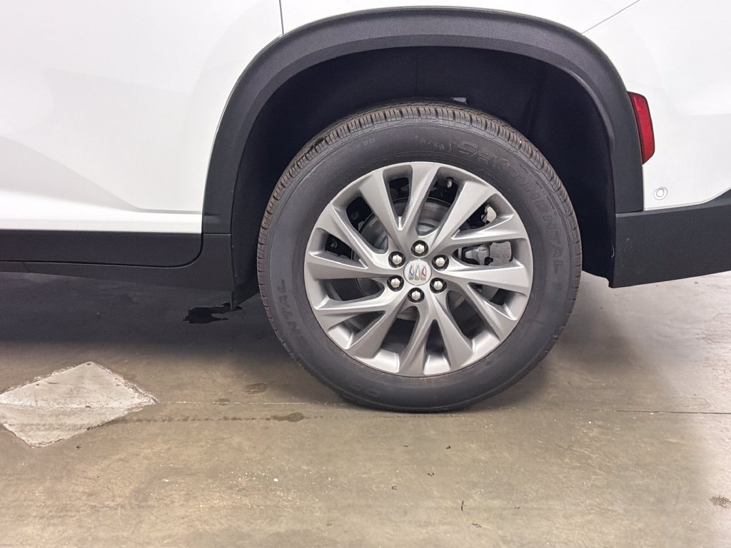 New 2026 Buick Enclave Preferred w/ Super Cruise Package FWD image 13