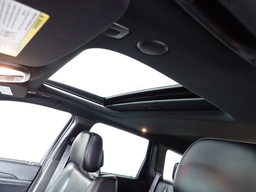 Used 2019 Jeep Grand Cherokee Altitude AWD/4WD image 7