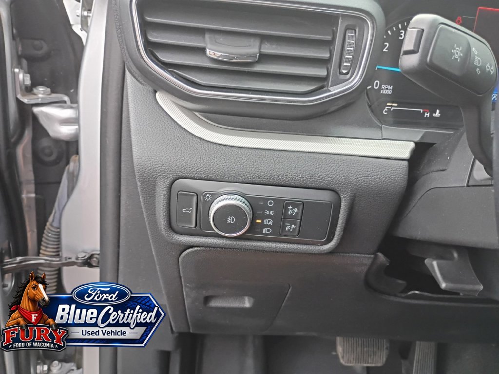 Used 2020 Ford Explorer XLT w/ Equipment Group 202A AWD/4WD image 31
