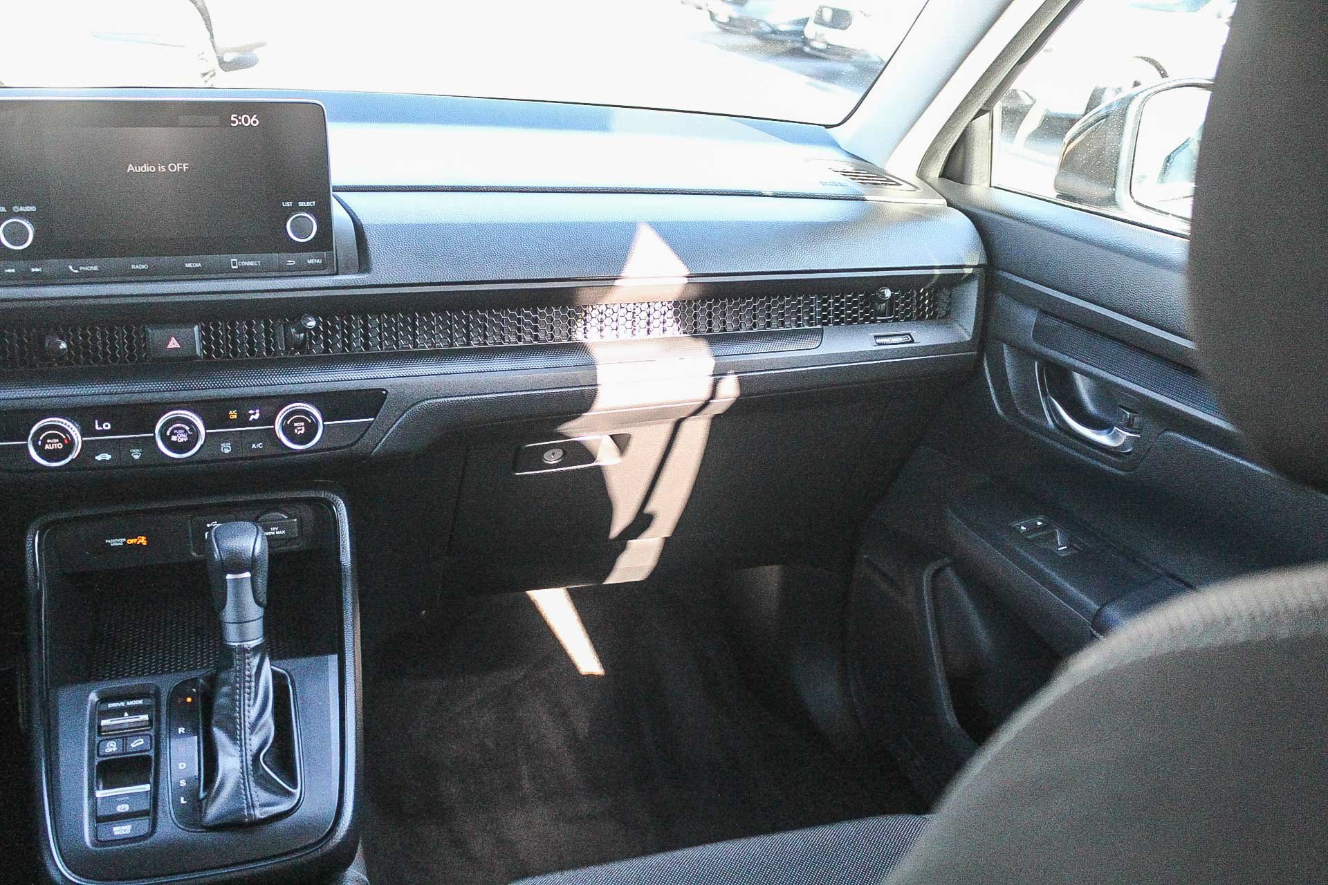 Certified 2025 Honda CR-V LX image 6