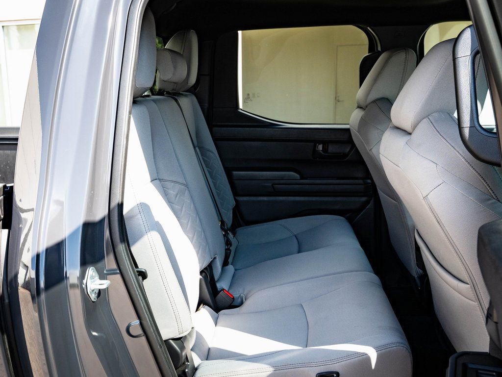 Used 2025 Toyota Tacoma SR5 image 36