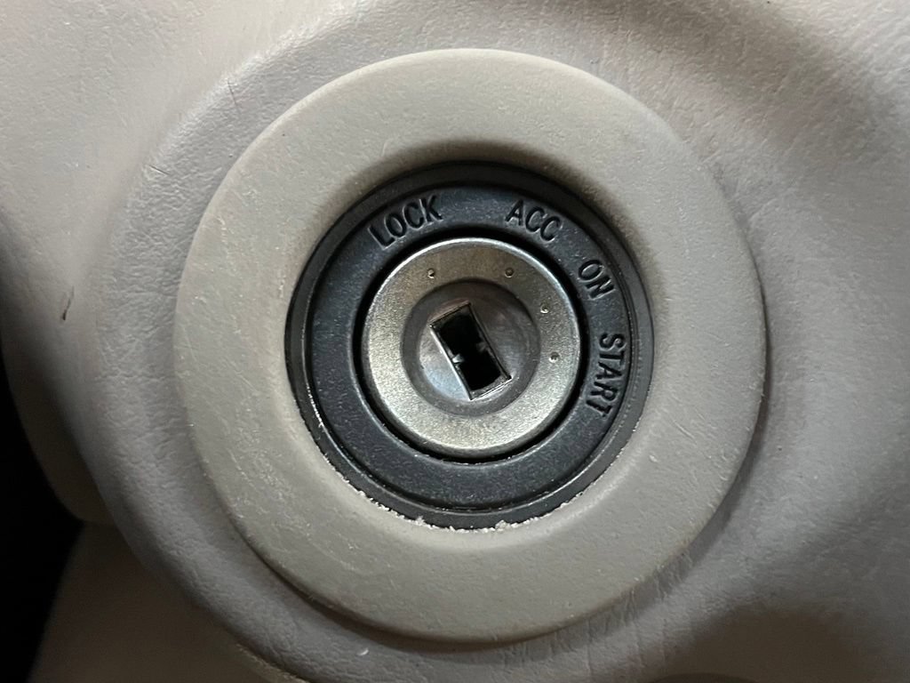 Used 2003 Lexus ES 330 FWD image 33