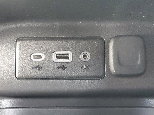 Certified 2023 Chevrolet Equinox RS image 28