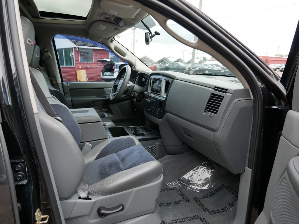 Used 2006 Dodge Ram 1500 Truck 2WD Quad Cab w/ Communication Pkg image 8