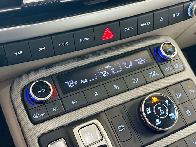 Used 2023 Hyundai Palisade Limited AWD/4WD image 17