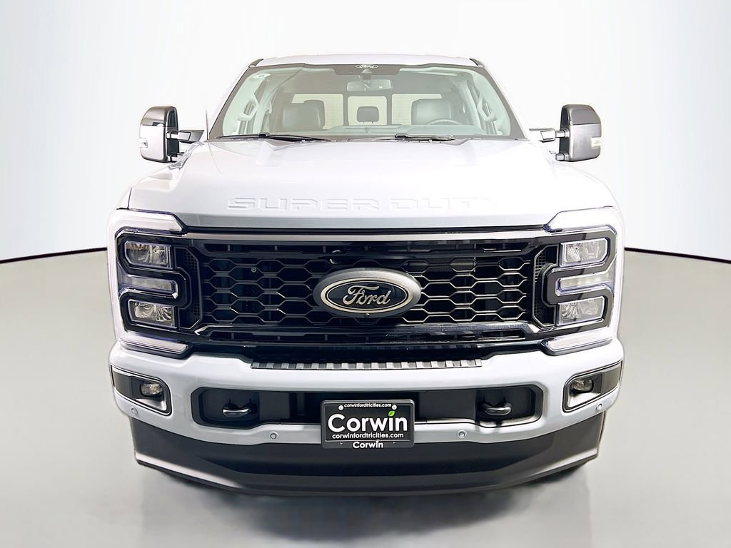 New 2026 Ford F250 Lariat w/ Black Appearance Package image 4