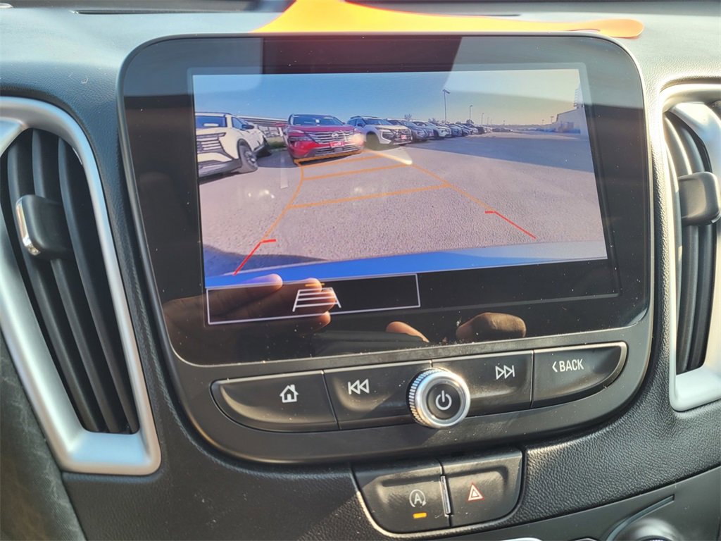 Used 2024 Chevrolet Malibu LT image 18