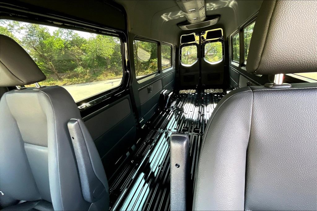 New 2025 Mercedes-Benz Sprinter 3500 image 8