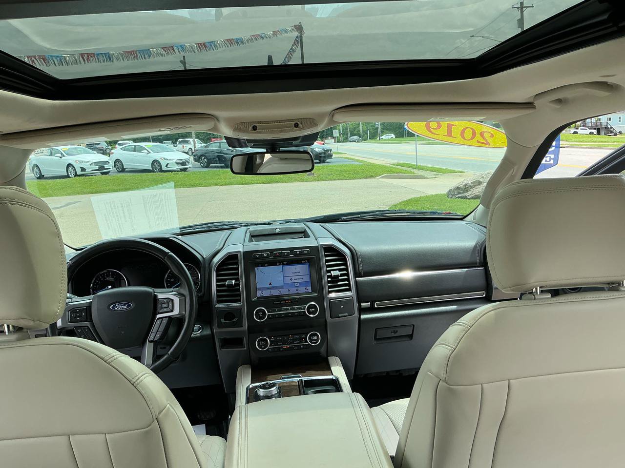 Used 2019 Ford Expedition Platinum AWD/4WD image 12
