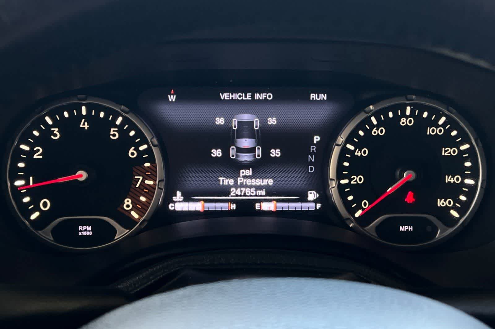 Used 2020 Jeep Renegade Latitude w/ UConnect 8.4 Nav Group AWD/4WD image 32