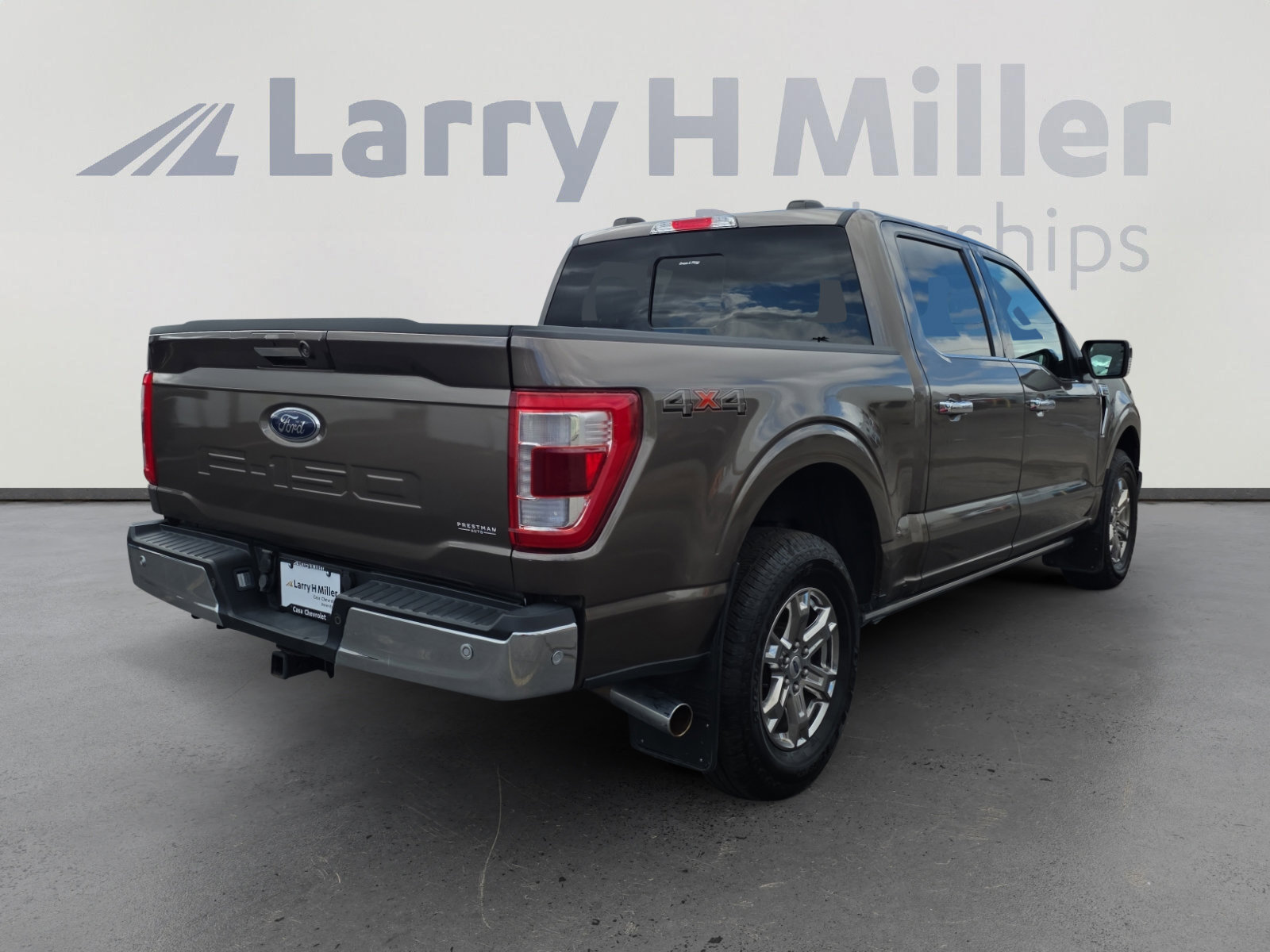 Used 2021 Ford F150 Lariat w/ Equipment Group 502A High image 5