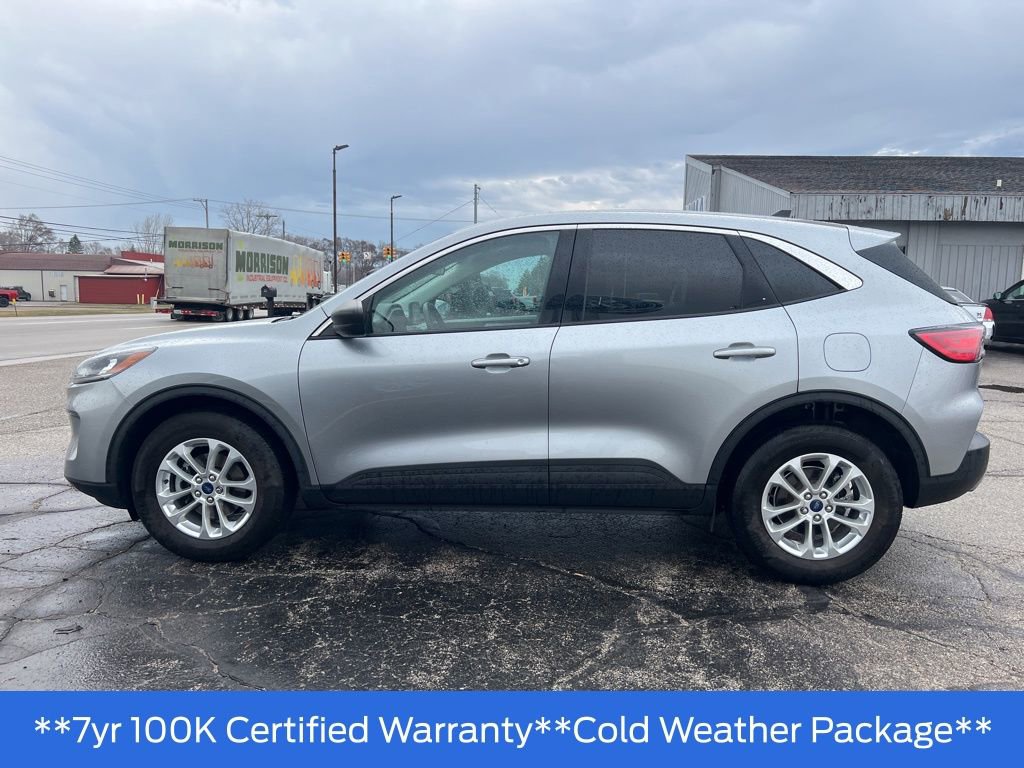 Used 2022 Ford Escape SE w/ Cold Weather Package image 3