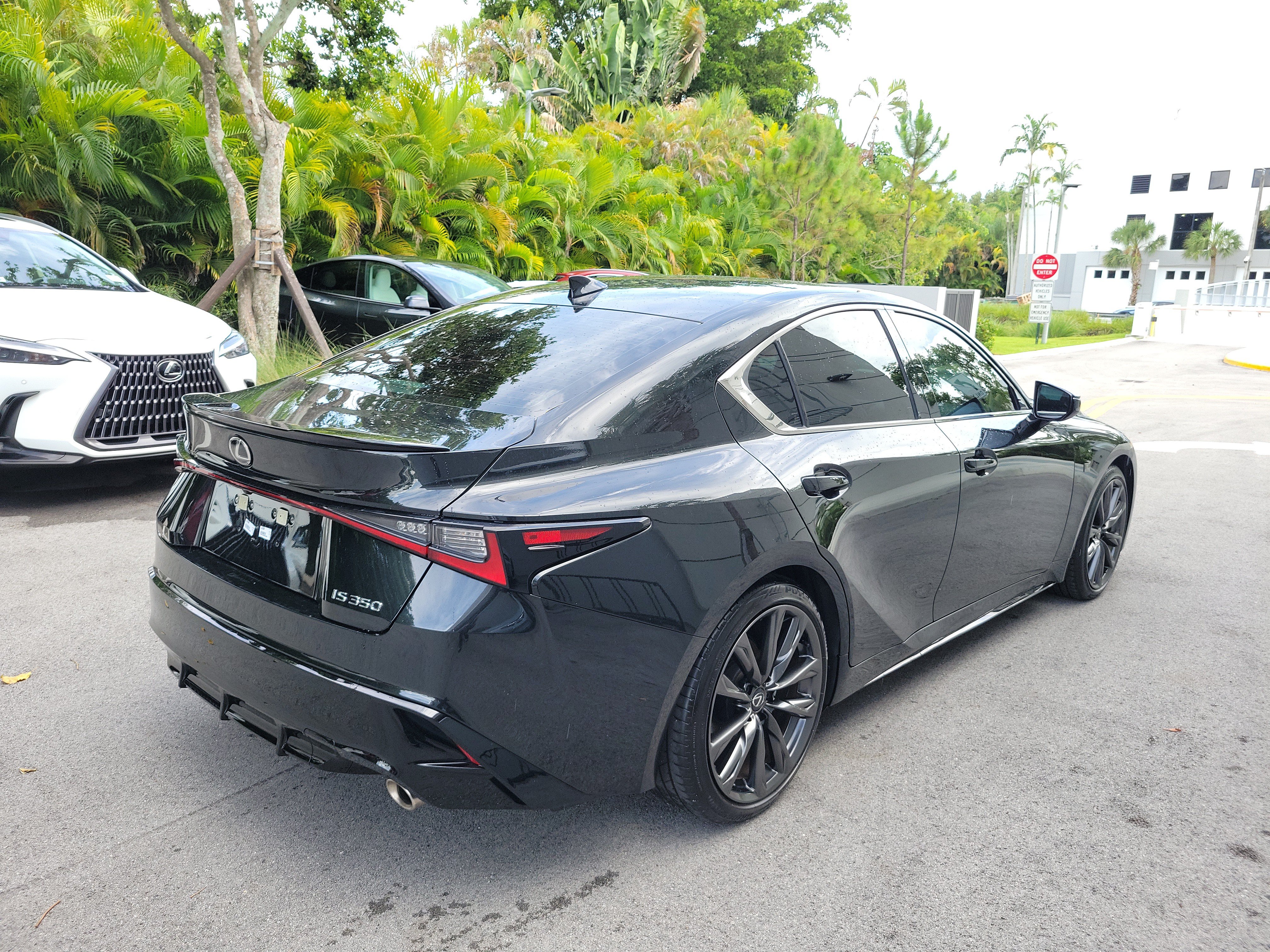 Used 2025 Lexus IS 350 F Sport RWD image 6