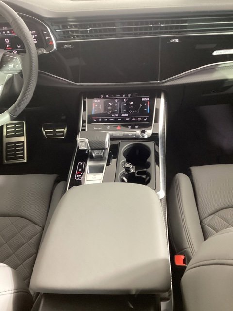 New 2026 Audi SQ7 Prestige image 23
