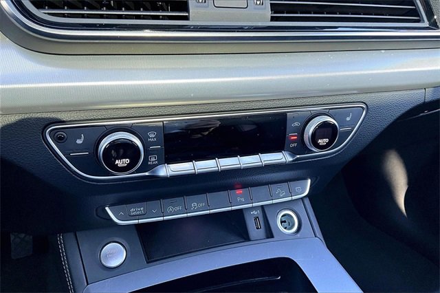 Used 2023 Audi Q5 2.0T Premium Plus image 24