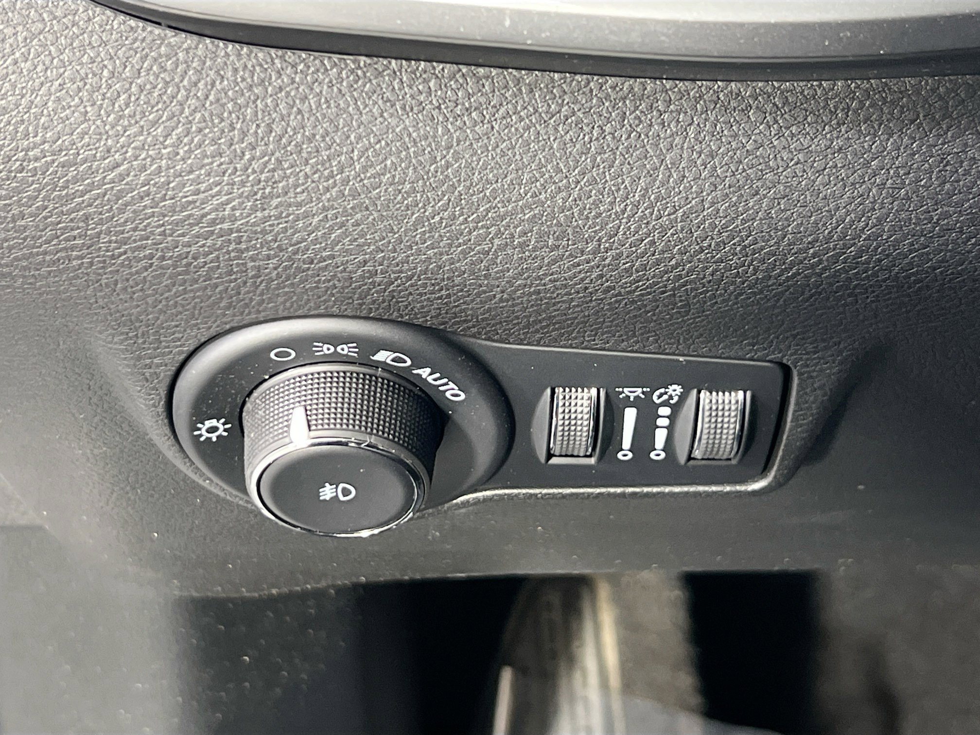 Used 2022 Jeep Compass Latitude w/ Convenience Group AWD/4WD image 10