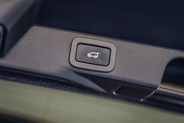 Used 2019 Land Rover Range Rover Sport Supercharged AWD/4WD image 12
