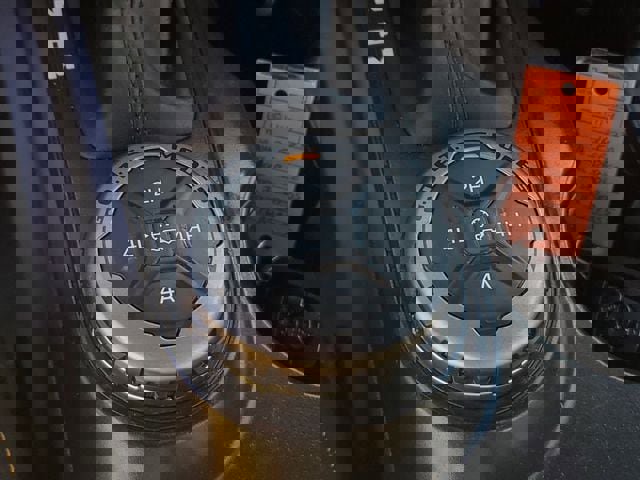 Used 2023 Ford Bronco Badlands image 31