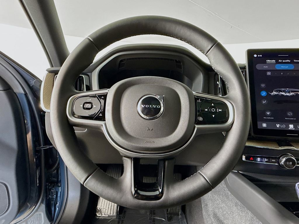 Certified 2026 Volvo XC60 B5 Plus w/ Protection Package Premier image 8