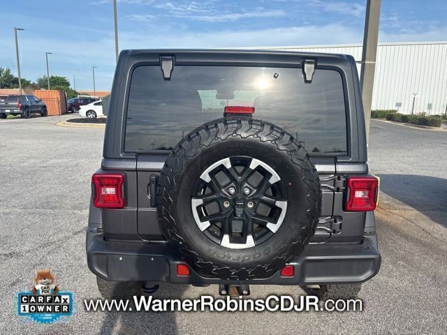 Used 2024 Jeep Wrangler Unlimited Rubicon w/ Technology Group AWD/4WD image 5
